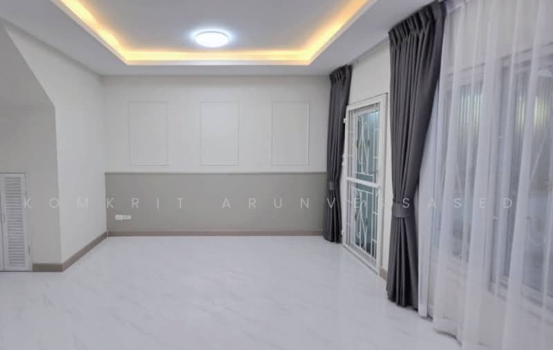 undefined, Bangkok, Bang Chun, Khlong Sam Wa, Bangkok, 3 Bedrooms, 130 sqm, Townhouse For Sale, by Komkrit Arunvessased, 500471195 - DDproperty.com