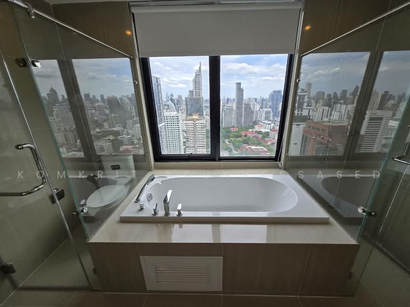 Villa Asoke, Bangkok, 1588 New Petchburi Road, Makkasan, Ratchathewi, Bangkok, 4 Bedrooms, 313 sqm, Condo For Rent, by Komkrit Arunvessased, 500471217 - DDproperty.com