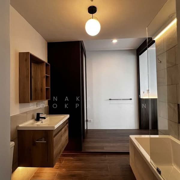 Sky Walk Residences, Bangkok, 1599 Sukhumvit Road, Phra Kanong Nua, Watthana, Bangkok, 1 Bedroom, 52 sqm, Condo For Rent, by Nakarin Sookpaiboon, 500471234 - DDproperty.com