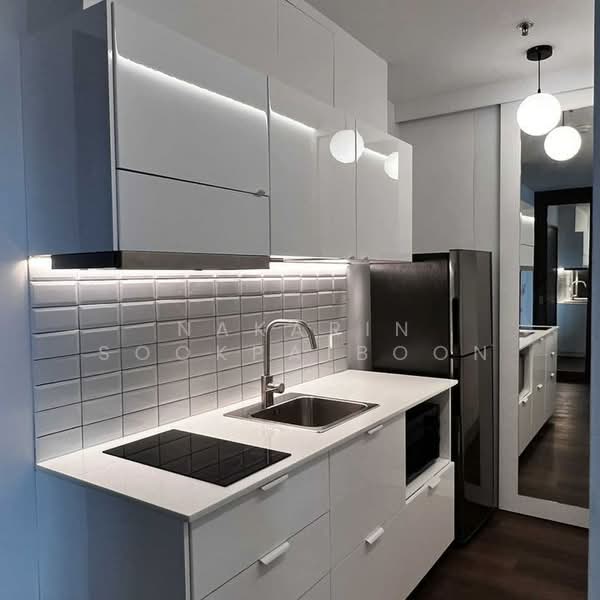 Sky Walk Residences, Bangkok, 1599 Sukhumvit Road, Phra Kanong Nua, Watthana, Bangkok, 1 Bedroom, 52 sqm, Condo For Rent, by Nakarin Sookpaiboon, 500471234 - DDproperty.com