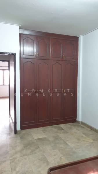 2-BR House, Bangkok, Bang Khun Sri, Bangkok Noi, Bangkok, 2 Bedrooms, 93 sqm, Single Detached House For Sale, by Komkrit Arunvessased, 500471244 - DDproperty.com