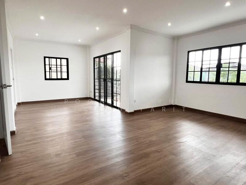 หมู่บ้านอักษรา พุทธมณฑลสาย 3-ทวีวัฒนา, Bangkok, Thawi Watthana, Bangkok, 3 Bedrooms, 180 sqm, Single Detached House For Sale, by Poonyaporn Veerabulyarit, 500471262 - DDproperty.com