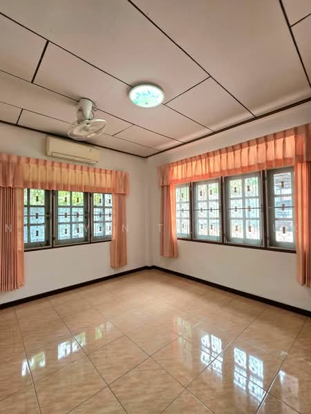 บ้านเดี่ยว อ.เมือง จ.นครราชสีมา, นครราชสีมา, ในเมือง, เมืองนครราชสีมา, นครราชสีมา, 300 ตร.ม., บ้านเดี่ยว ขาย, โดย Nipawan Thurasuk, 500471281 - DDproperty.com
