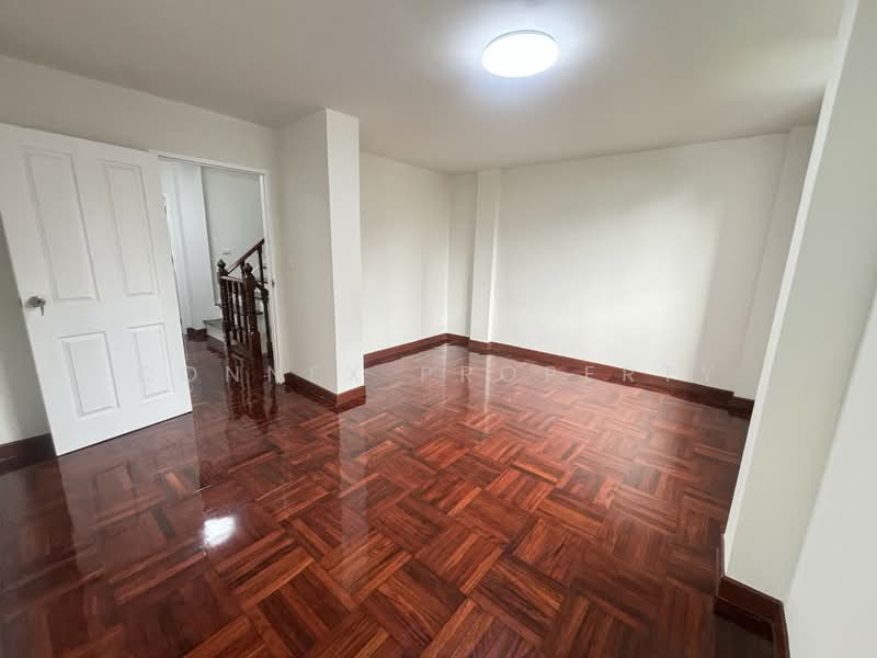 Baan Pornchai Villa, Bangkok, กรุงธนบุรี, Bang Lam Phu Lang, Khlong San, Bangkok, 4 Bedrooms, 120 sqm, Townhouse For Rent, by Connex Property, 500471326 - DDproperty.com