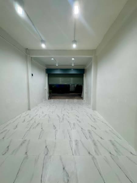 4-story townhouse with a rooftop, fully renovated, located in Sathorn 11 Soi, Intersection 3, Bangkok, , Yan Nawa, Sathon, Bangkok, , 180 sqm, Shophouse For Rent, by Connex Property, 500471334 - DDproperty.com