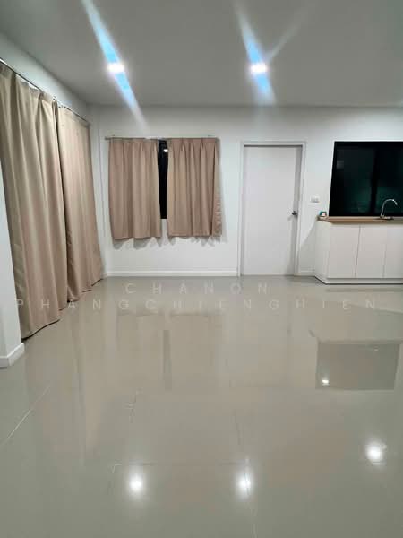 Lumpini Townplace Sukhumvit-Srinakarin, Samut Prakan, Samrong Nua, Muang Samut Prakarn, Samut Prakan, 4 Bedrooms, 161 sqm, Single Detached House For Sale, by Chanon Phangchienghien, 500471355 - DDproperty.com