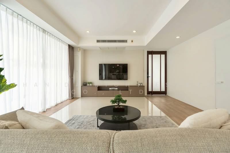 Courtyard Villa Rama 9-Wongwaen, Bangkok, Outer Ring Road, Saphan Sung, Bangkok, 3 Bedrooms, 340 sqm, Single Detached House For Rent, by Thanida Richy Estate Co., Ltd., 500471362 - DDproperty.com