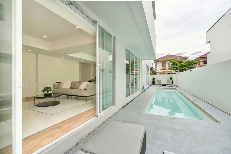 Courtyard Villa Rama 9-Wongwaen, Bangkok, Outer Ring Road, Saphan Sung, Bangkok, 3 Bedrooms, 340 sqm, Single Detached House For Rent, by Thanida Richy Estate Co., Ltd., 500471362 - DDproperty.com