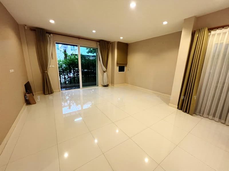 TARA Ratchaphruek-Pinklao, Nonthaburi, Plai Bang Road, Mahasawat, Bang Kruai, Nonthaburi, 4 Bedrooms, 200 sqm, Single Detached House For Rent, by นัฐพงค์ มณีอัครเนตร, 500471392 - DDproperty.com