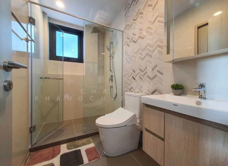 Oka Haus Sukhumvit 36, Bangkok, 3399 Rama 4 Road, Khong Tan, Khlong Toei, Bangkok, 2 Bedrooms, 41 sqm, Condo For Rent, by Chanon Phangchienghien, 500471398 - DDproperty.com