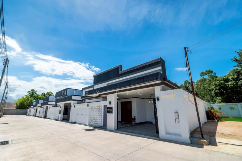 PCK Pool Villa, Chon Buri (Pattaya), , Nong Pru, Bang Lamung (Pattaya), Chon Buri (Pattaya), 3 Bedrooms, 350 sqm, Single Detached House For Sale, by Connex Property, 500471415 - DDproperty.com