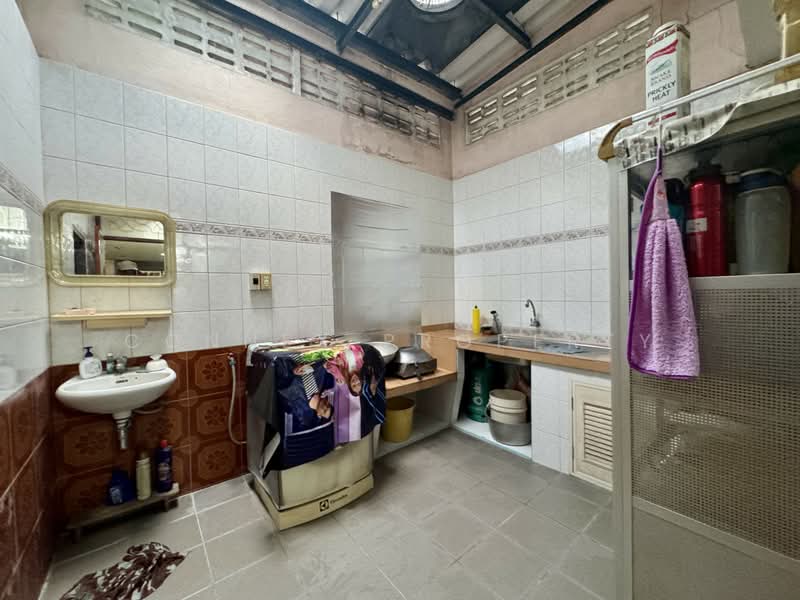 | Permsap Phetkasem 62/1, Bangkok, เพชรเกษม, Bang Kae Nua, Bang Khae, Bangkok, 2 Bedrooms, 21 sqm, Townhouse For Sale, by Connex Property, 500471426 - DDproperty.com