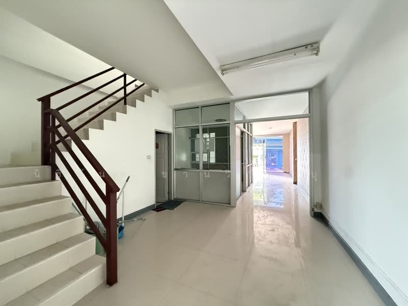 Phanason Villa Lumlukka-Klong 4 : พนาสนธิ์ วิลล่า ลำลูกกา-คลองสี่, ปทุมธานี, ชอย หมู่บ้านพนาสนธ์, ลาดสวาย, ลำลูกกา, ปทุมธานี, 300 ตร.ม., ทาวน์เฮ้าส์ ให้เช่า, โดย นิธินันท์ ชานวาทิกบุศย์, 500471427 - DDproperty.com