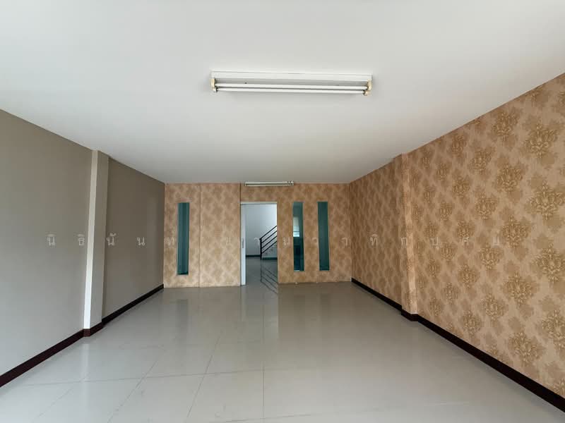 Phanason Villa Lumlukka-Klong 4 : พนาสนธิ์ วิลล่า ลำลูกกา-คลองสี่, ปทุมธานี, ชอย หมู่บ้านพนาสนธ์, ลาดสวาย, ลำลูกกา, ปทุมธานี, 300 ตร.ม., ทาวน์เฮ้าส์ ให้เช่า, โดย นิธินันท์ ชานวาทิกบุศย์, 500471427 - DDproperty.com