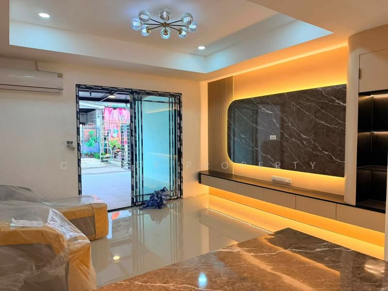 Thep Nimit Village, Chon Buri (Pattaya), สุขุมวิท, Nong Pru, Bang Lamung (Pattaya), Chon Buri (Pattaya), 3 Bedrooms, 60 sqm, Townhouse For Sale, by Connex Property, 500471429 - DDproperty.com