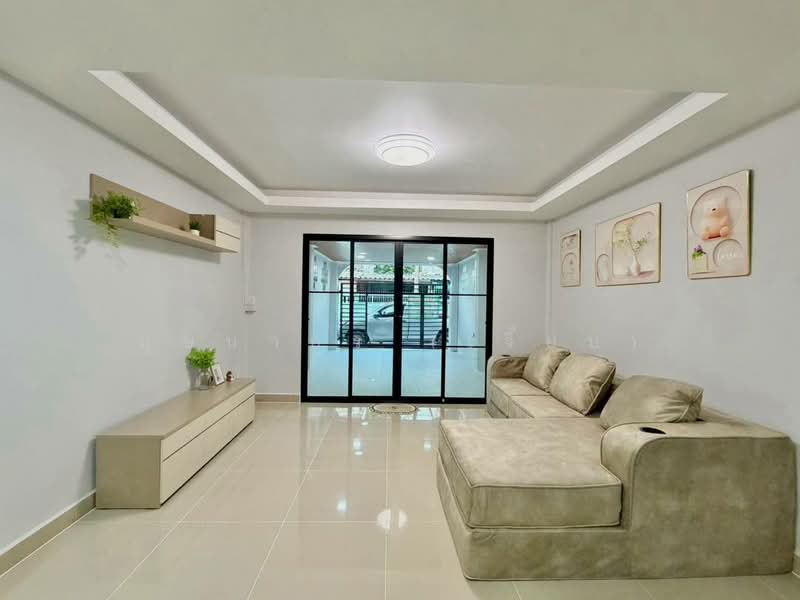บ้านหลังริม รีโนเวทใหม่ หมู่บ้านธนพัฒนา ซอยนนทบุรี 8 ใกล้สะพานมหาเจษฎาฯ ใกล้โรงพยาบาลพระนั่งเกล้า, นนทบุรี, ราชพฤกษ์ - นนทบุรี 1, บางกระสอ, เมืองนนทบุรี, นนทบุรี, 120 ตร.ม., ทาวน์เฮ้าส์ ขาย, โดย บุษบากร (เจี๊ยบ), 500471446 - DDproperty.com