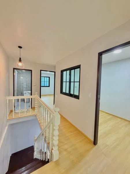 บ้านหลังริม รีโนเวทใหม่ หมู่บ้านธนพัฒนา ซอยนนทบุรี 8 ใกล้สะพานมหาเจษฎาฯ ใกล้โรงพยาบาลพระนั่งเกล้า, นนทบุรี, ราชพฤกษ์ - นนทบุรี 1, บางกระสอ, เมืองนนทบุรี, นนทบุรี, 120 ตร.ม., ทาวน์เฮ้าส์ ขาย, โดย บุษบากร (เจี๊ยบ), 500471446 - DDproperty.com