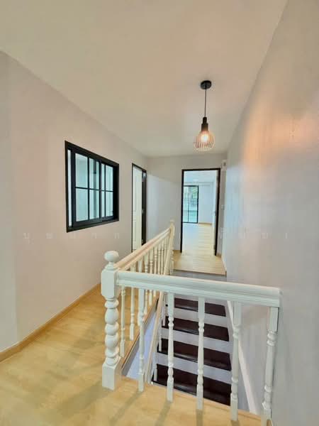 บ้านหลังริม รีโนเวทใหม่ หมู่บ้านธนพัฒนา ซอยนนทบุรี 8 ใกล้สะพานมหาเจษฎาฯ ใกล้โรงพยาบาลพระนั่งเกล้า, นนทบุรี, ราชพฤกษ์ - นนทบุรี 1, บางกระสอ, เมืองนนทบุรี, นนทบุรี, 120 ตร.ม., ทาวน์เฮ้าส์ ขาย, โดย บุษบากร (เจี๊ยบ), 500471446 - DDproperty.com
