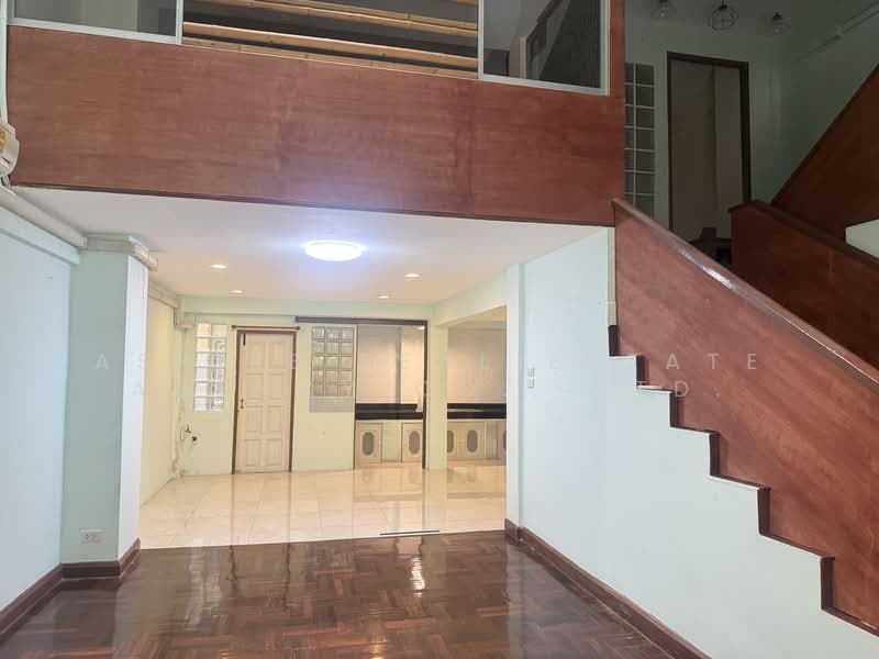 Townhouse, Sukhumvit 41, Near BTS Phromphong 450 m, Bangkok, Khlong Tan Nua, Watthana, Bangkok, 3 Bedrooms, 300 sqm, Townhouse For Rent, by Aspire Real Estate Agency Co., Ltd., 500471447 - DDproperty.com
