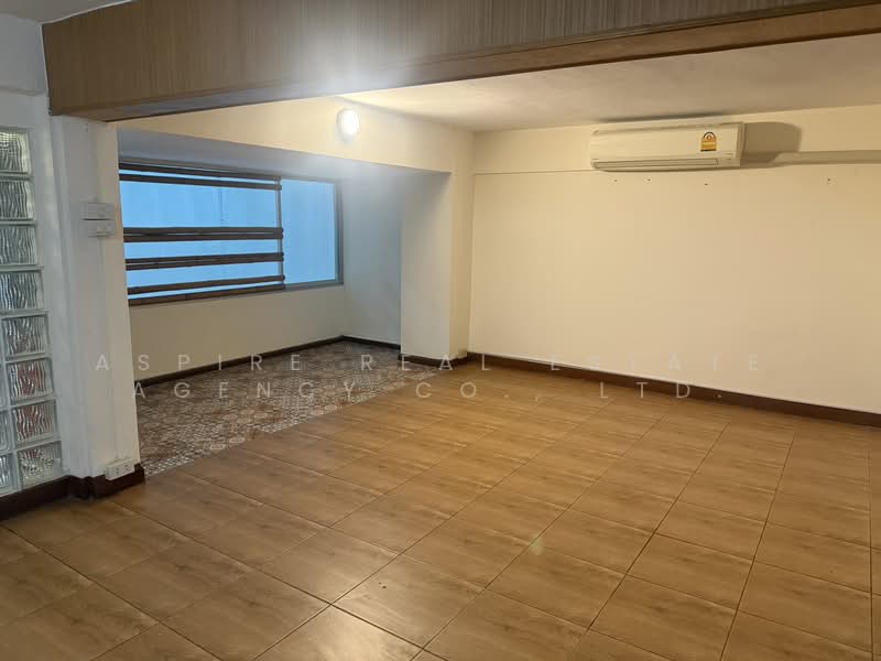 ทาวน์เฮาส์ สุขุมวิท 41 ใกล้สถานี BTS พร้อมพงษ์ 450 ม, กรุงเทพ, คลองตันเหนือ, วัฒนา, กรุงเทพ, 300 ตร.ม., ทาวน์เฮ้าส์ ให้เช่า, โดย Aspire Real Estate Agency Co., Ltd., 500471447 - DDproperty.com