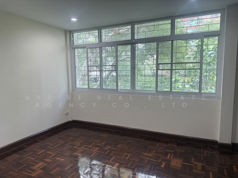 ทาวน์เฮาส์ สุขุมวิท 41 ใกล้สถานี BTS พร้อมพงษ์ 450 ม, กรุงเทพ, คลองตันเหนือ, วัฒนา, กรุงเทพ, 300 ตร.ม., ทาวน์เฮ้าส์ ให้เช่า, โดย Aspire Real Estate Agency Co., Ltd., 500471447 - DDproperty.com