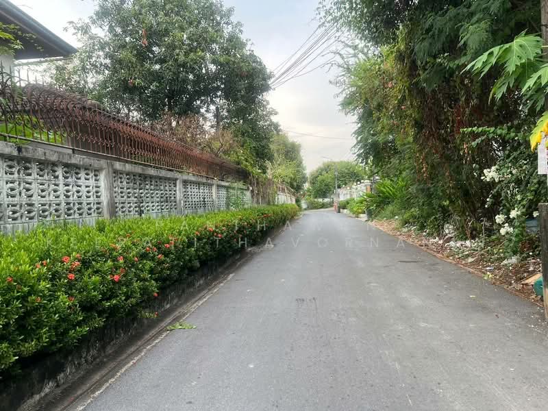 ที่ดินเปล่า ขนาด 3 ไร่ 90.3 ตรว. พระราม 9 ซอย 13, Bangkok, Bang Kapi, Huai Khwang, Bangkok, , 5,161 sqm, Land For Sale, by Panthawan Keeratithavornanan, 500471488 - DDproperty.com