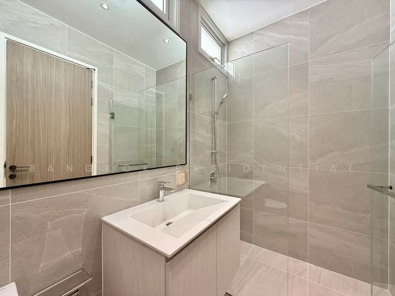 Noble Terra Rama 9-Ekamai, Bangkok, 299 Chamnian Soem Alley, Wang Thonglang, Wang Thonglang, Bangkok, 4 Bedrooms, 382 sqm, Single Detached House For Rent, by Bangkok Residential, 500471541 - DDproperty.com