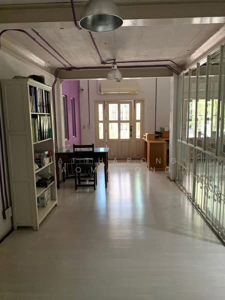 5-BR House, Bangkok, Praborommaharatchawang, Phra Nakhon, Bangkok, 5 Bedrooms, 624 sqm, Single Detached House For Sale, by Natthapong Laomahong, 500471555 - DDproperty.com