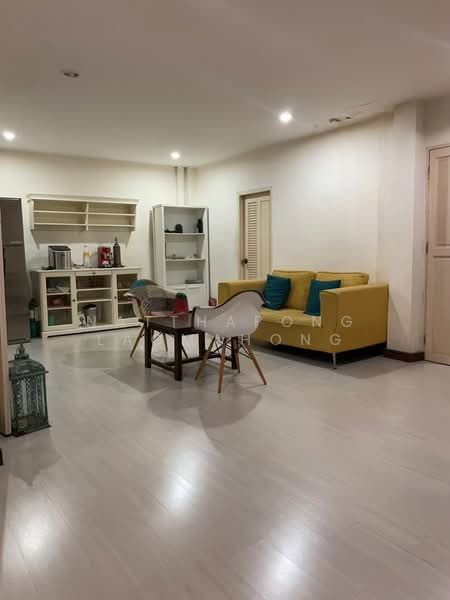 5-BR House, Bangkok, Praborommaharatchawang, Phra Nakhon, Bangkok, 5 Bedrooms, 624 sqm, Single Detached House For Sale, by Natthapong Laomahong, 500471555 - DDproperty.com