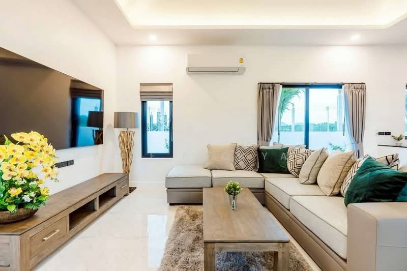 3-BR House, Prachuap Khiri Khan, Nong Kae, Hua Hin, Prachuap Khiri Khan, 3 Bedrooms, 261 sqm, Single Detached House For Sale, by Pavadee Boonyarith, 500471564 - DDproperty.com
