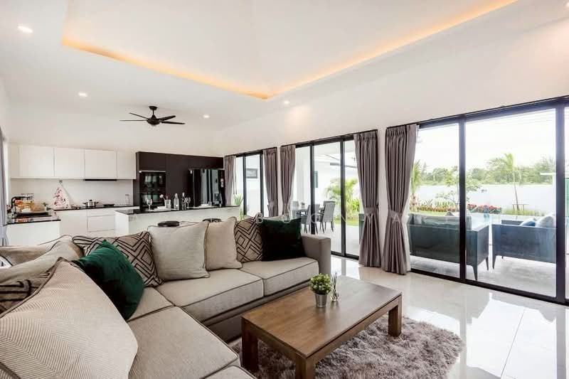 3-BR House, Prachuap Khiri Khan, Nong Kae, Hua Hin, Prachuap Khiri Khan, 3 Bedrooms, 261 sqm, Single Detached House For Sale, by Pavadee Boonyarith, 500471564 - DDproperty.com