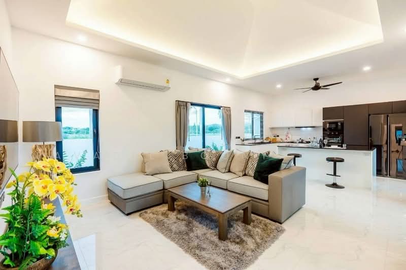 3-BR House, Prachuap Khiri Khan, Nong Kae, Hua Hin, Prachuap Khiri Khan, 3 Bedrooms, 261 sqm, Single Detached House For Sale, by Pavadee Boonyarith, 500471564 - DDproperty.com