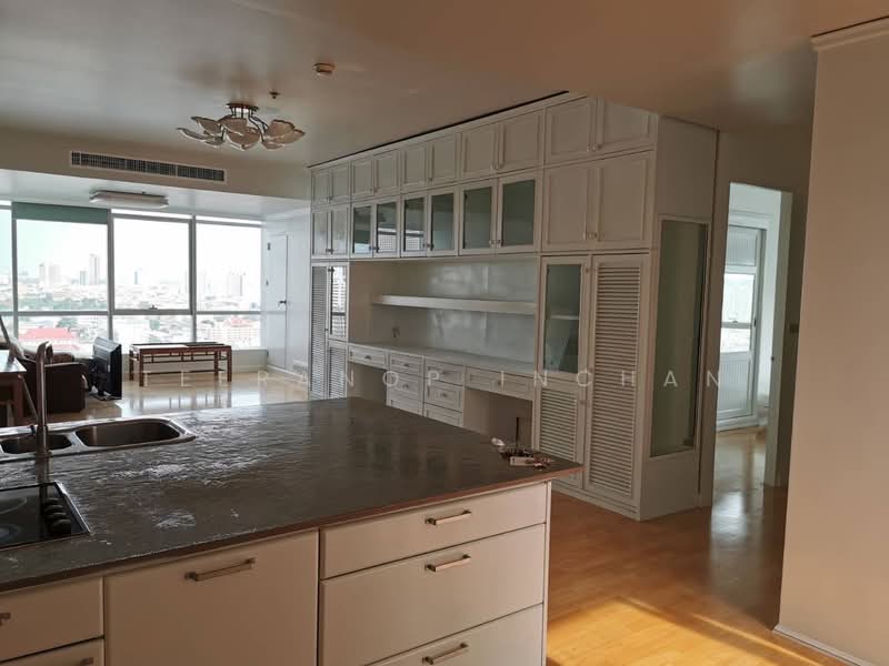 Baan Sathorn Chao Phraya, Bangkok, 931 Charoen Nakhon 15 A Alley, Khlong Ton Sai, Khlong San, Bangkok, 2 Bedrooms, 110 sqm, Condo For Sale, by Teeranop Inchan, 500471565 - DDproperty.com
