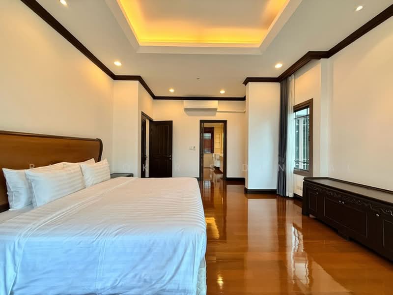 L&H Villa Sathorn, Bangkok, Naradhiwat Rajanagarindra Road, Chong Nonsi, Yan Nawa, Bangkok, 4 Bedrooms, 426 sqm, Villa For Rent, by Bangkok Residential, 500471581 - DDproperty.com