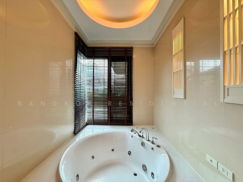 L&H Villa Sathorn, Bangkok, Naradhiwat Rajanagarindra Road, Chong Nonsi, Yan Nawa, Bangkok, 4 Bedrooms, 426 sqm, Villa For Rent, by Bangkok Residential, 500471581 - DDproperty.com