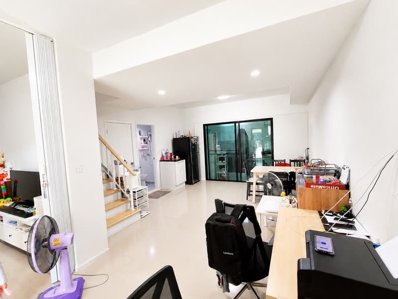 The Colors Ramintra - Hathairat, Bangkok, Hathairat Road, Bang Chun, Khlong Sam Wa, Bangkok, 3 Bedrooms, 130 sqm, Townhouse For Sale, by ณัฐยา ศิริฐานนท์, 500471620 - DDproperty.com