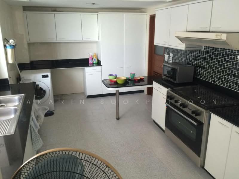 President Park Sukhumvit 24, Bangkok, 99 Sukhumvit 24 Alley, Khlongtoei Nua, Watthana, Bangkok, 3 Bedrooms, 260 sqm, Condo For Rent, by Nakarin Sookpaiboon, 500471622 - DDproperty.com