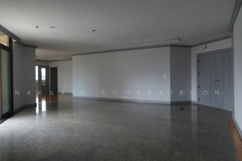 Ruamsuk Condominium, Bangkok, 12 Soi Athakravi, Khong Tan, Khlong Toei, Bangkok, 4 Bedrooms, 330 sqm, Condo For Rent, by Nakarin Sookpaiboon, 500471635 - DDproperty.com