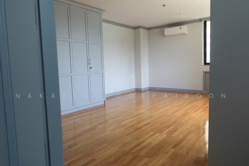 Ruamsuk Condominium, Bangkok, 12 Soi Athakravi, Khong Tan, Khlong Toei, Bangkok, 4 Bedrooms, 330 sqm, Condo For Rent, by Nakarin Sookpaiboon, 500471635 - DDproperty.com
