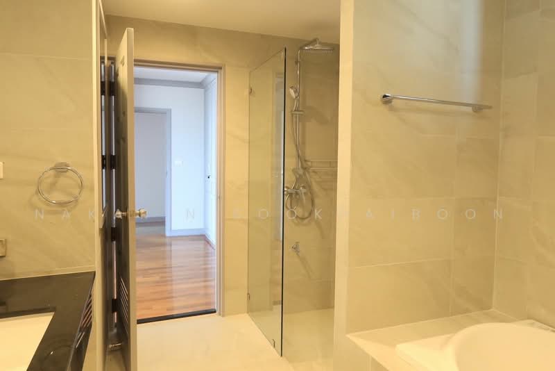 Ruamsuk Condominium, Bangkok, 12 Soi Athakravi, Khong Tan, Khlong Toei, Bangkok, 4 Bedrooms, 330 sqm, Condo For Rent, by Nakarin Sookpaiboon, 500471635 - DDproperty.com