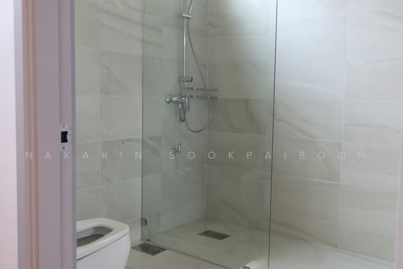 Ruamsuk Condominium, Bangkok, 12 Soi Athakravi, Khong Tan, Khlong Toei, Bangkok, 4 Bedrooms, 330 sqm, Condo For Rent, by Nakarin Sookpaiboon, 500471635 - DDproperty.com