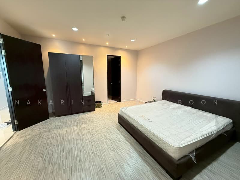 Citi Smart Sukhumvit 18, Bangkok, 366 Soi Sukhumvit 18, Sukhumvit Road, Khlong Toei, Bangkok, 3 Bedrooms, 116 sqm, Condo For Rent, by Nakarin Sookpaiboon, 500471674 - DDproperty.com