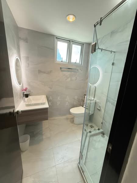 Citi Smart Sukhumvit 18, Bangkok, 366 Soi Sukhumvit 18, Sukhumvit Road, Khlong Toei, Bangkok, 3 Bedrooms, 116 sqm, Condo For Rent, by Nakarin Sookpaiboon, 500471674 - DDproperty.com