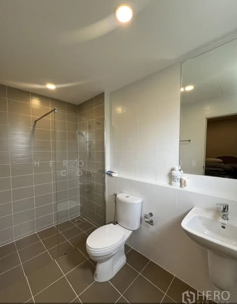 Centro Rama9-Krungthep Kreetha, Bangkok, Khlong Song Ton Nun, Lat Krabang, Bangkok, 4 Bedrooms, 252 sqm, Townhouse For Rent, by Hero Realtor Co., Ltd., 500471691 - DDproperty.com