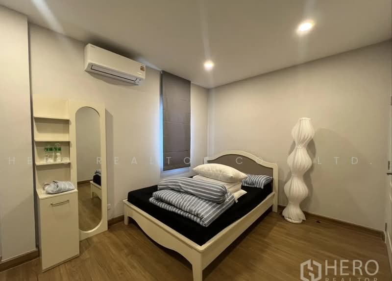 Centro Rama9-Krungthep Kreetha, Bangkok, Khlong Song Ton Nun, Lat Krabang, Bangkok, 4 Bedrooms, 252 sqm, Townhouse For Rent, by Hero Realtor Co., Ltd., 500471691 - DDproperty.com