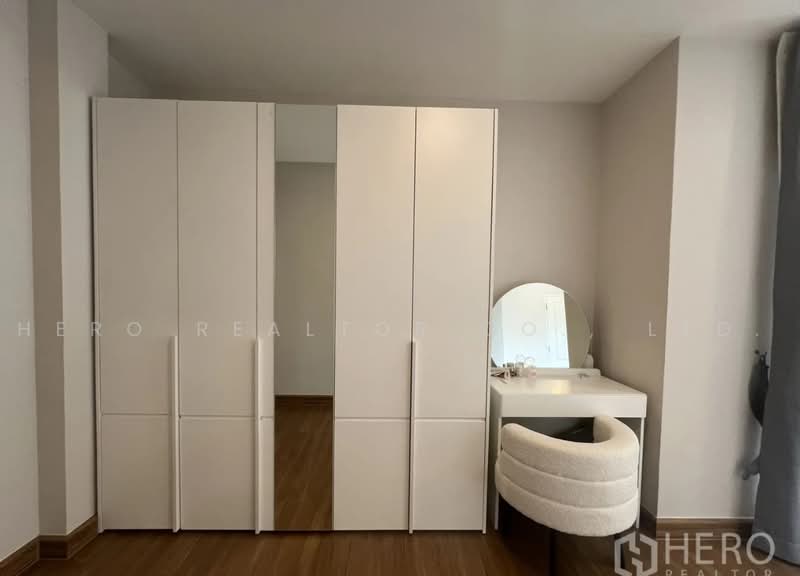 Centro Rama9-Krungthep Kreetha, Bangkok, Khlong Song Ton Nun, Lat Krabang, Bangkok, 4 Bedrooms, 252 sqm, Townhouse For Rent, by Hero Realtor Co., Ltd., 500471691 - DDproperty.com