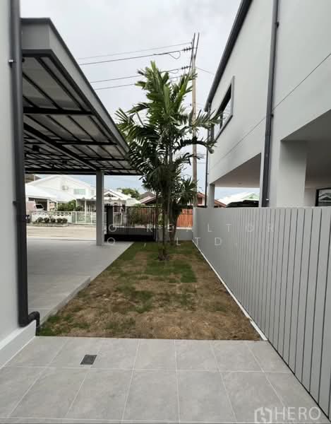 For Rent 4 Bedroom Detached House in Sammakorn Village Ramkhamhaeng, Saphan Sung Bangkok HRE01190, Bangkok, Saphan Sung, Bangkok, 4 Bedrooms, 250 sqm, Single Detached House For Rent, by Hero Realtor Co., Ltd., 500471715 - DDproperty.com