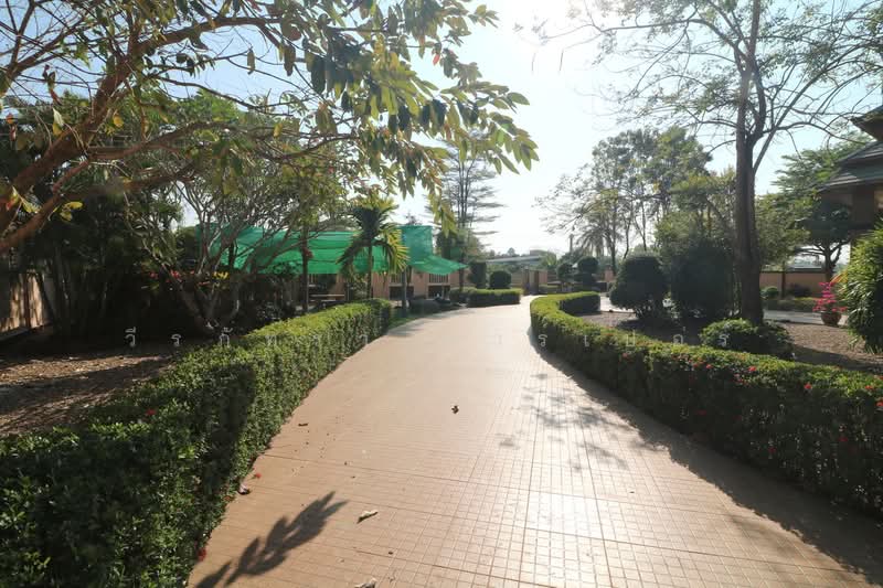 Spacious 4 Brm, 3 Bth Home on 2,527 Sq. Mt. Land for Sale in Udon Thani, Udon Thani, Nong Na Kham, Muang Udon Thani, Udon Thani, 4 Bedrooms, 200 sqm, Single Detached House For Sale, by วีรภัทรา ดาร์เปอร์, 500471720 - DDproperty.com