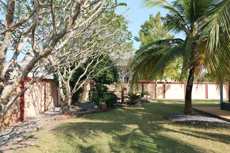 Spacious 4 Brm, 3 Bth Home on 2,527 Sq. Mt. Land for Sale in Udon Thani, Udon Thani, Nong Na Kham, Muang Udon Thani, Udon Thani, 4 Bedrooms, 200 sqm, Single Detached House For Sale, by วีรภัทรา ดาร์เปอร์, 500471720 - DDproperty.com