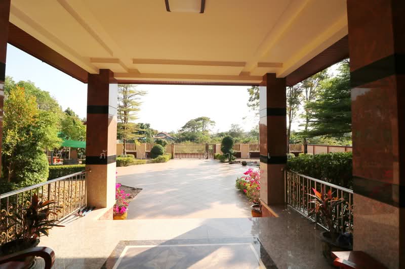 Spacious 4 Brm, 3 Bth Home on 2,527 Sq. Mt. Land for Sale in Udon Thani, Udon Thani, Nong Na Kham, Muang Udon Thani, Udon Thani, 4 Bedrooms, 200 sqm, Single Detached House For Sale, by วีรภัทรา ดาร์เปอร์, 500471720 - DDproperty.com